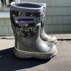 Kids Bogs snow rain boots size 7 toddler